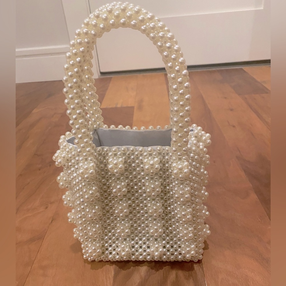 Pearl Double Handle Shoulder Bag in Pearl